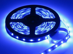 LED strip blauw voor in de vrachtwagen - 5 meter lang met silicone laag - geschikt voor 24 volt - EAN: 6090433743746