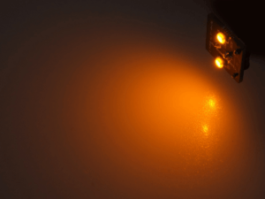 MTRS type 5 toplamp ORANJE - lamp voor Volvo vrachtwagen met geïntegreerde verstraler in het dak lampgaten - set van twee stuks - Matronics nummer 240770-AM - EAN: