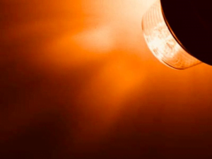 Gylle LED oranje met gekleurd glas - onderdeel voor een Deense LED lamp - geschikt voor 12 en 24 volt gebruik - EAN: 7392847307958