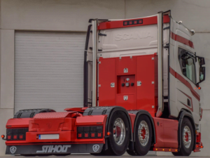 Deense bumper met LED bloklampen - donker glas - Scania achterbumper - EAN: 7323030187897