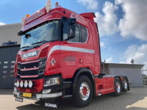 ADL00869 - full LED spotlight on Scania Next Gen truck without city light